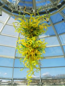 spiral-glass-sculpture-dale-chihuly