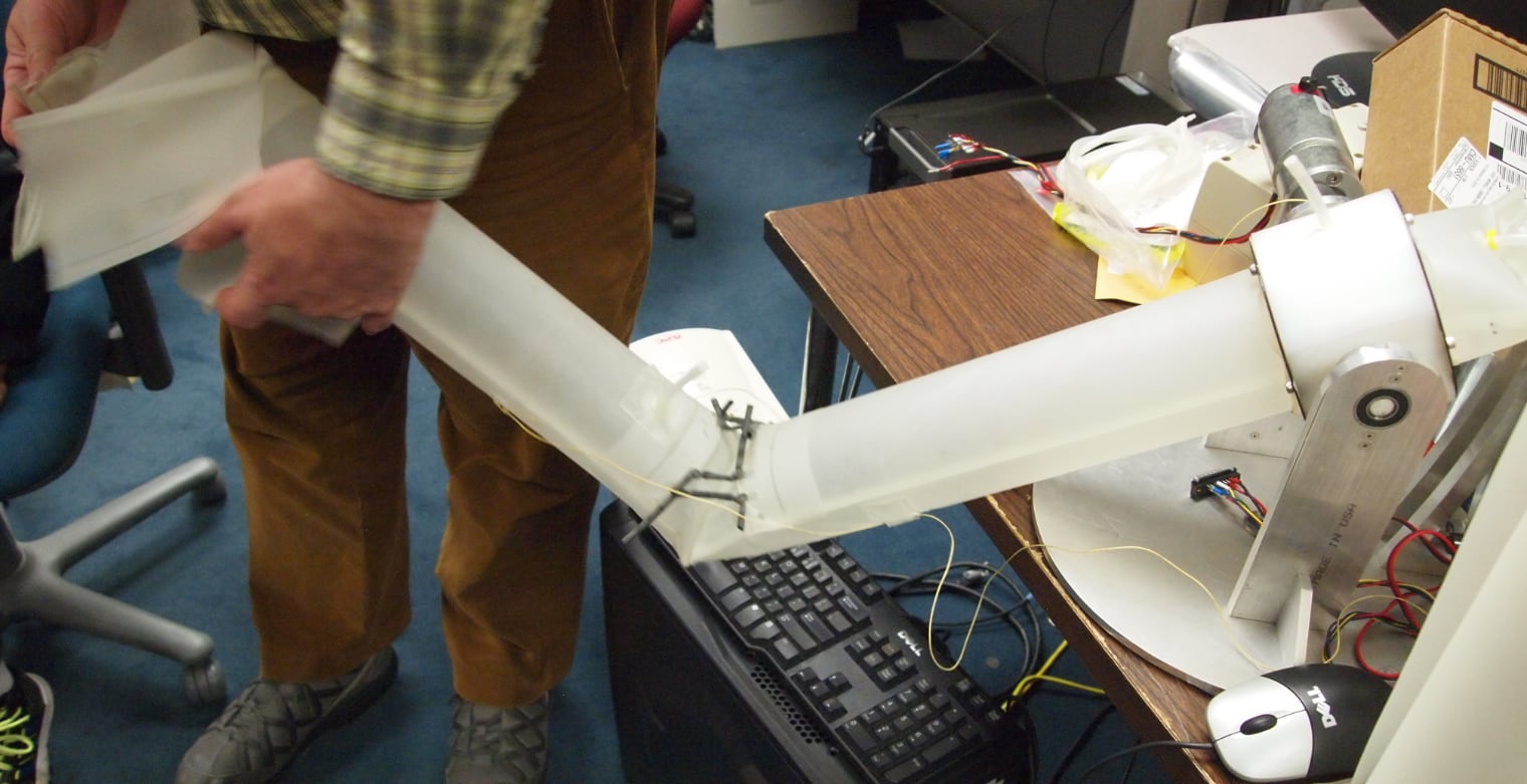 _images/Inflatable_Robotic_Arm-cropped.jpg